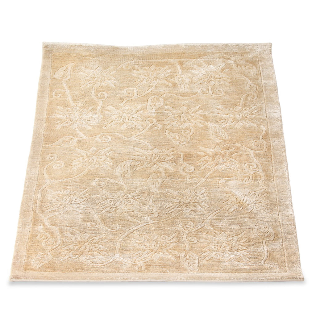Nepalese Handknotted 100% Silk Mat Carpet (2 ft 1 in x 2 ft 11 in ...